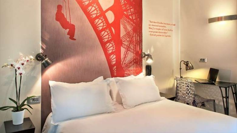 <b>Hotel Alpha Paris Eiffel Room</b>. Images powered by <a href="https://iceportal.shijigroup.com/" title="IcePortal" target="_blank">IcePortal</a>.