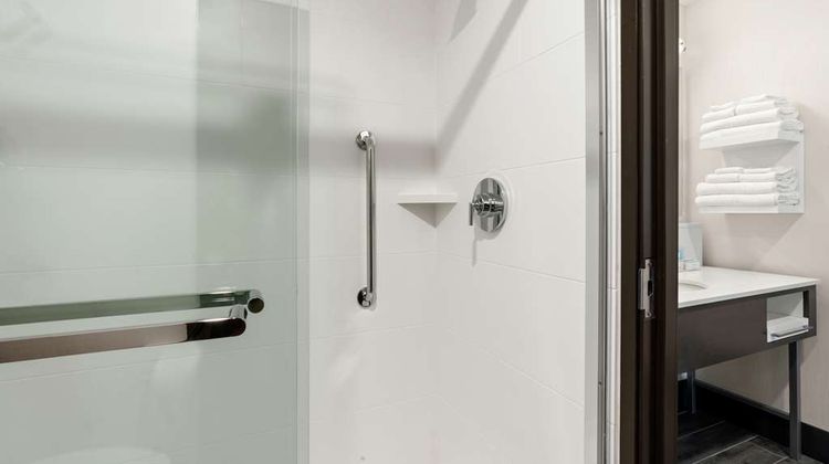 Hampton Inn & Suites Downtown-South Room