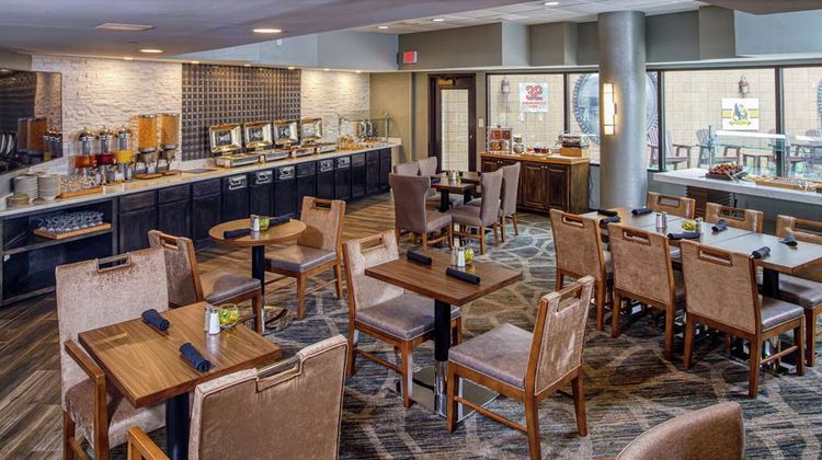 DoubleTree by Hilton Appleton Restaurant