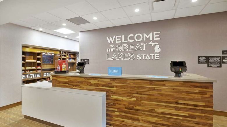 <b>Hampton Inn/Suites Grand Rapids South Lobby</b>. Images powered by <a href="https://iceportal.shijigroup.com/" title="IcePortal" target="_blank">IcePortal</a>.