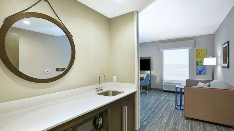 <b>Hampton Inn/Suites Grand Rapids South Room</b>. Images powered by <a href="https://iceportal.shijigroup.com/" title="IcePortal" target="_blank">IcePortal</a>.