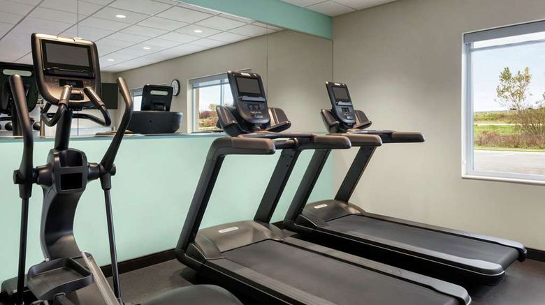 <b>Tru by Hilton Milwaukee Brookfield Health</b>. Images powered by <a href="https://iceportal.shijigroup.com/" title="IcePortal" target="_blank">IcePortal</a>.