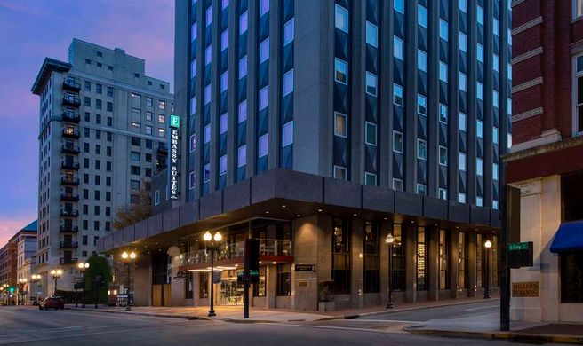 Embassy Suites Knoxville Downtown Exterior
