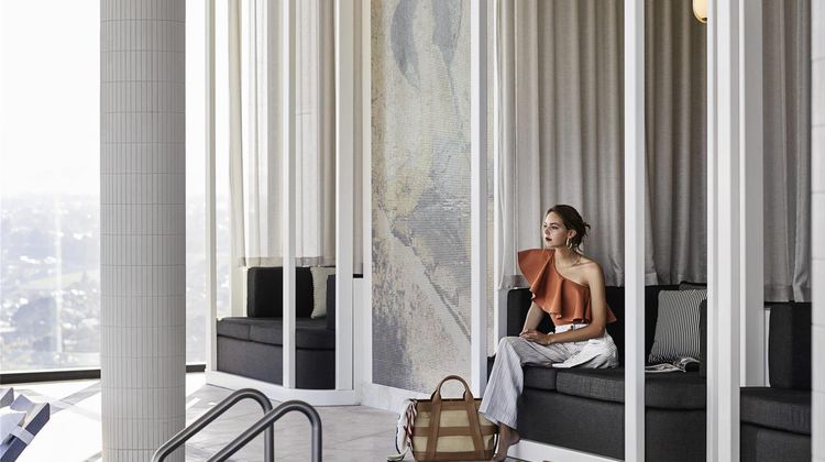 Hotel Chadstone Melbourne MGallery Pool