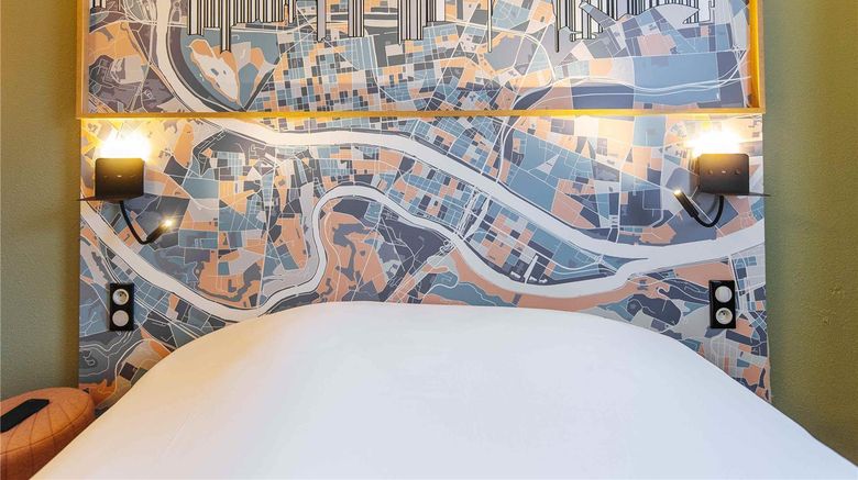 <b>Ibis Styles Hotel Lyon Croix Rousse Room</b>. Images powered by <a href="https://iceportal.shijigroup.com/" title="IcePortal" target="_blank">IcePortal</a>.