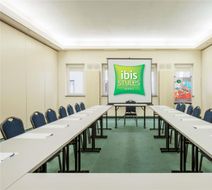 Ibis Styles Warsaw West Exterior