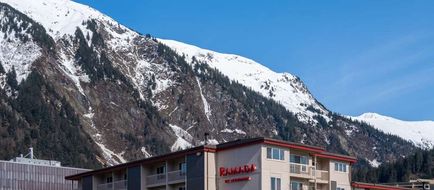 Ramada by Wyndham Juneau Exterior