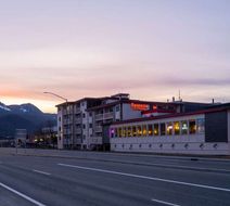Ramada by Wyndham Juneau Exterior