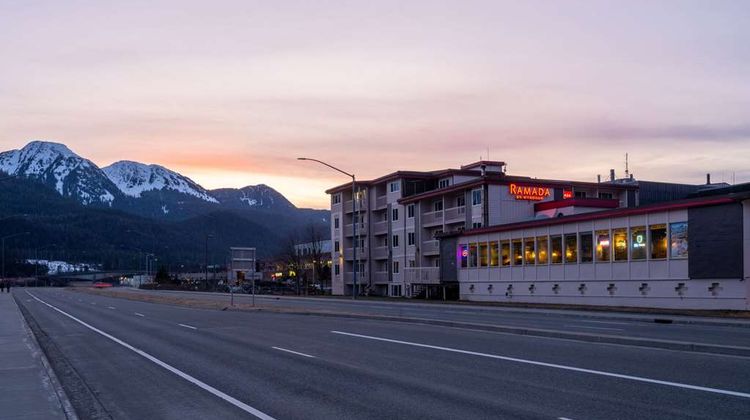 Ramada by Wyndham Juneau Exterior