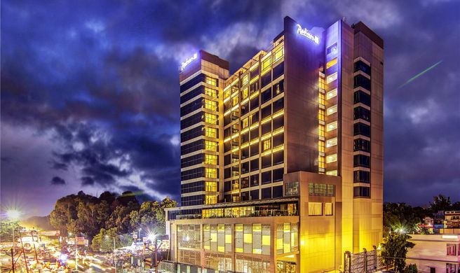 Radisson Blu Gorakhpur Exterior
