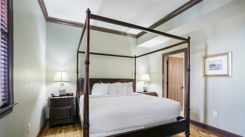 <b>Water Street Hotel & Marina, Ascend Coll Room</b>. Images powered by <a href="https://iceportal.shijigroup.com/" title="IcePortal" target="_blank">IcePortal</a>.