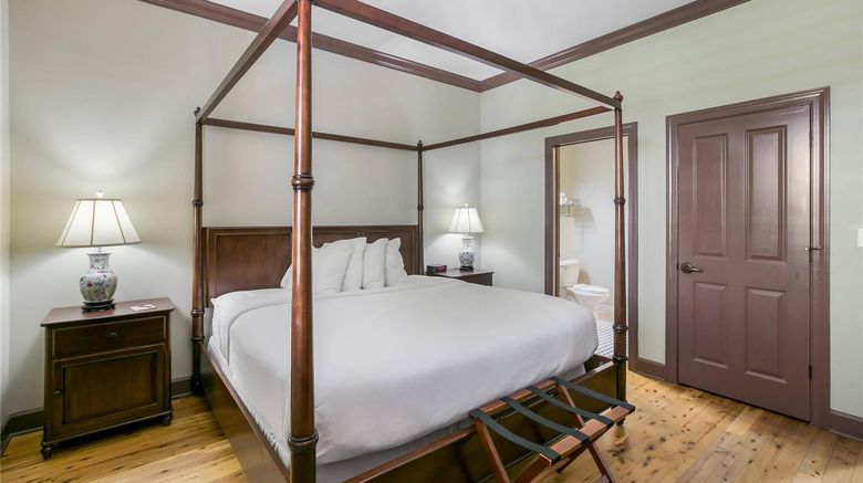 <b>Water Street Hotel & Marina, Ascend Coll Room</b>. Images powered by <a href="https://iceportal.shijigroup.com/" title="IcePortal" target="_blank">IcePortal</a>.