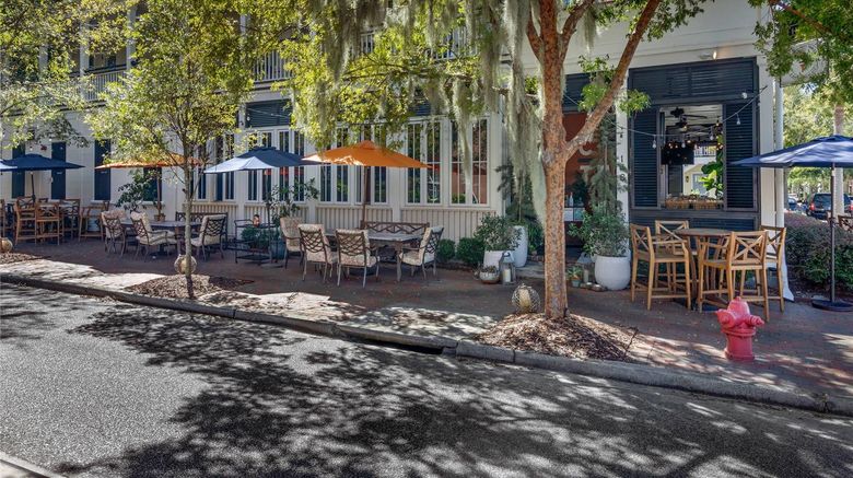 <b>Inn at I'On, an Ascend Hotel Exterior</b>. Images powered by <a href="https://iceportal.shijigroup.com/" title="IcePortal" target="_blank">IcePortal</a>.