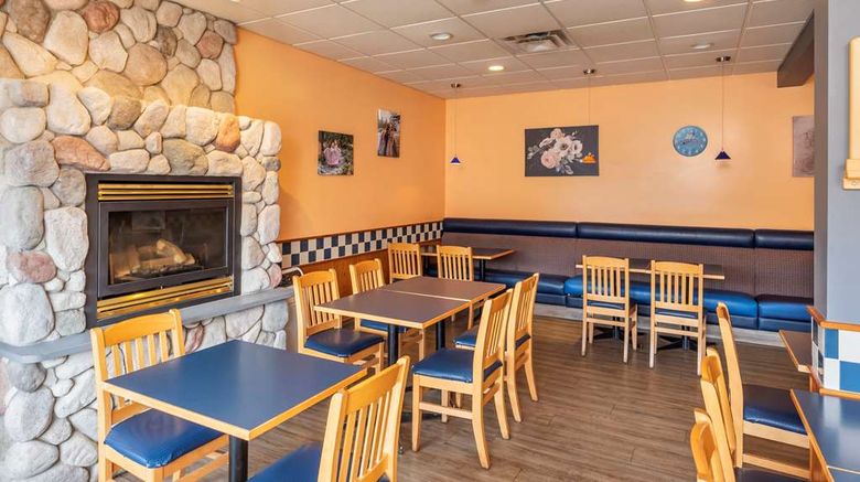 <b>Econo Lodge Prince George Restaurant</b>. Images powered by <a href="https://iceportal.shijigroup.com/" title="IcePortal" target="_blank">IcePortal</a>.