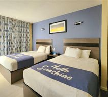 Days Inn by Wyndham Freeport Room