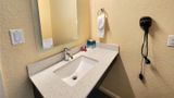 Days Inn by Wyndham Freeport Room