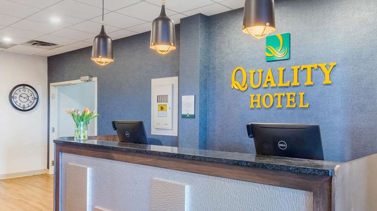 Quality Hotel Clarenville Lobby