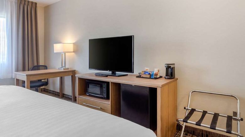 <b>Quality Hotel Clarenville Room</b>. Images powered by <a href="https://iceportal.shijigroup.com/" title="IcePortal" target="_blank">IcePortal</a>.