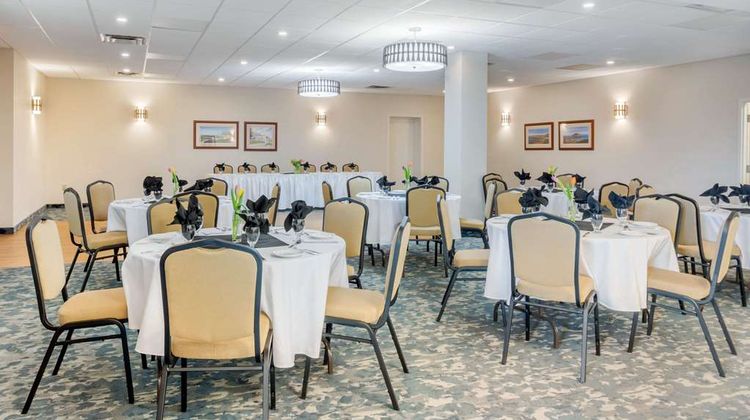 Quality Hotel Clarenville Meeting