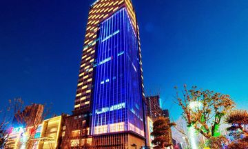 Wyndham Grand Plaza Royale Powerlong