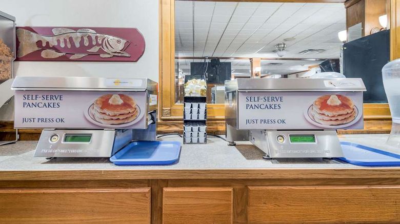 <b>Clarion Hotel & Suites Fairbanks Restaurant</b>. Images powered by <a href="https://iceportal.shijigroup.com/" title="IcePortal" target="_blank">IcePortal</a>.