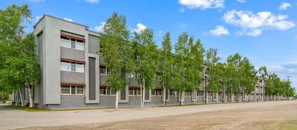 Clarion Hotel & Suites Fairbanks Exterior