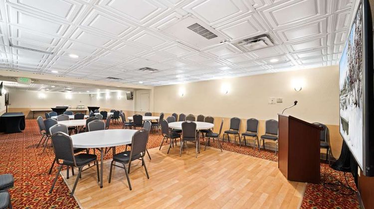 Clarion Hotel & Suites Fairbanks Meeting