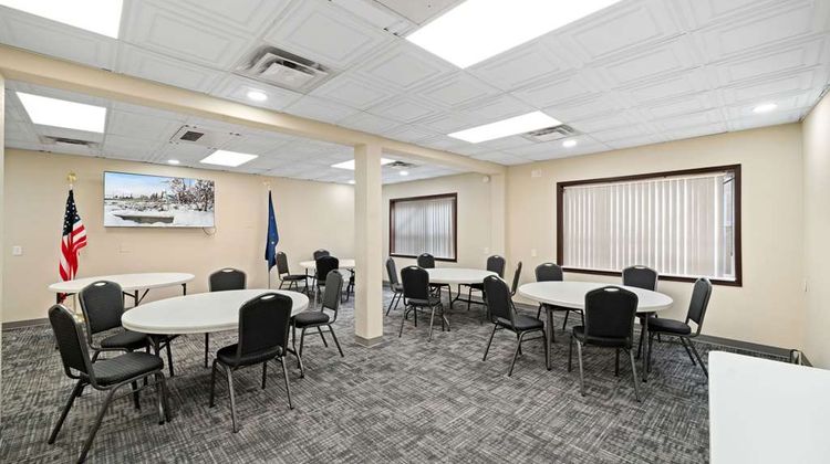 Clarion Hotel & Suites Fairbanks Meeting