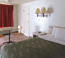 Rodeway Inn Washington Room
