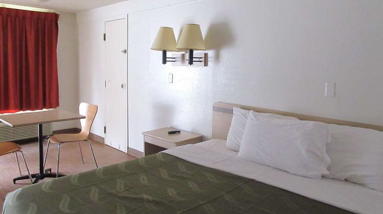 <b>Rodeway Inn Washington Room</b>. Images powered by <a href="https://iceportal.shijigroup.com/" title="IcePortal" target="_blank">IcePortal</a>.