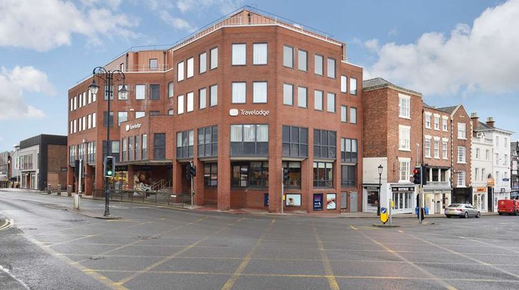 Travelodge Chester Central Bridge Street Exterior