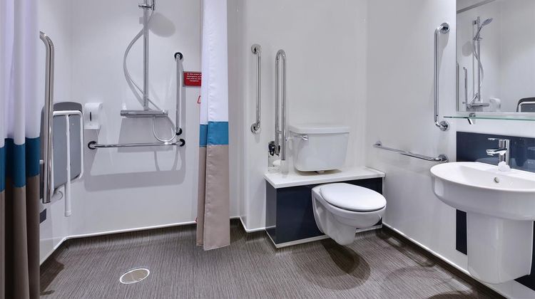 Travelodge Chester Central Bridge Street Room