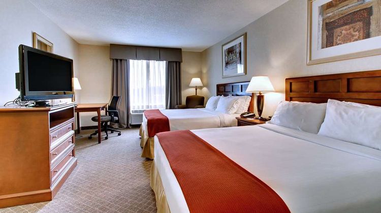 Baymont by Wyndham Kirksville Univ Area Room