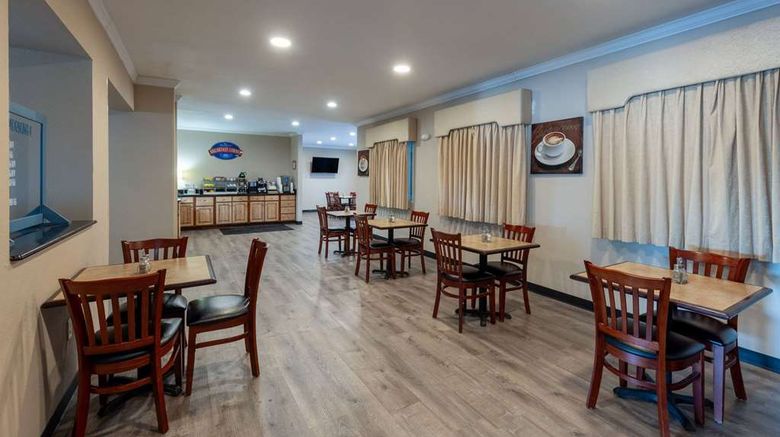 <b>Baymont by Wyndham Kirksville Univ Area Other</b>. Images powered by <a href="https://iceportal.shijigroup.com/" title="IcePortal" target="_blank">IcePortal</a>.