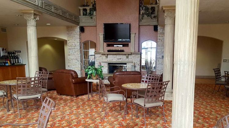 Baymont by Wyndham Belen Lobby