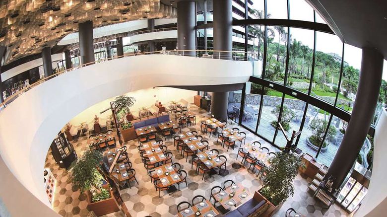 <b>LN Garden Hotel Guangzhou Nansha Restaurant</b>. Images powered by <a href="https://iceportal.shijigroup.com/" title="IcePortal" target="_blank">IcePortal</a>.