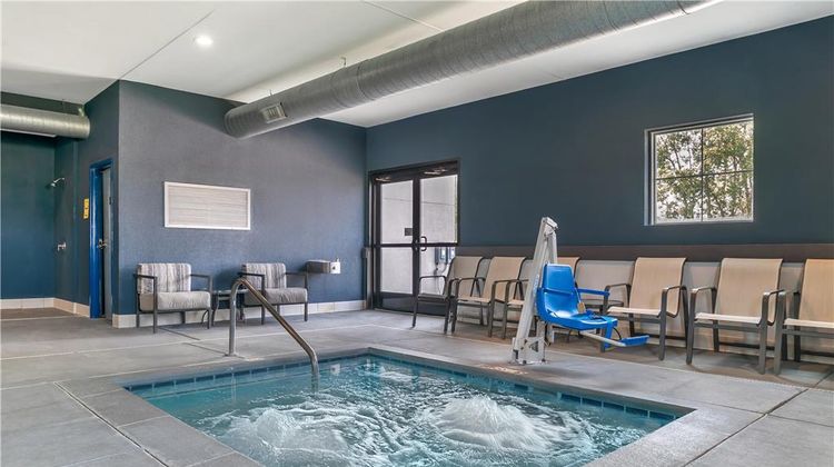 Best Western Plus Wayland Hotel Pool