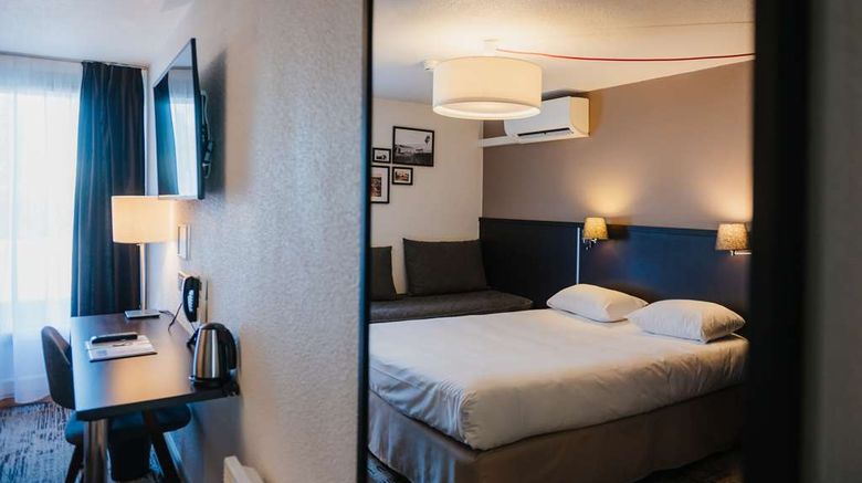 <b>Sure Hotel by Best Western Chateauroux Room</b>. Images powered by <a href="https://iceportal.shijigroup.com/" title="IcePortal" target="_blank">IcePortal</a>.