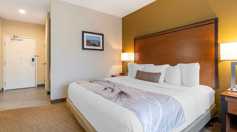 <b>Best Western Plus Bend North Room</b>. Images powered by <a href="https://iceportal.shijigroup.com/" title="IcePortal" target="_blank">IcePortal</a>.
