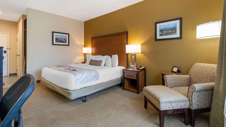 <b>Best Western Plus Bend North Room</b>. Images powered by <a href="https://iceportal.shijigroup.com/" title="IcePortal" target="_blank">IcePortal</a>.