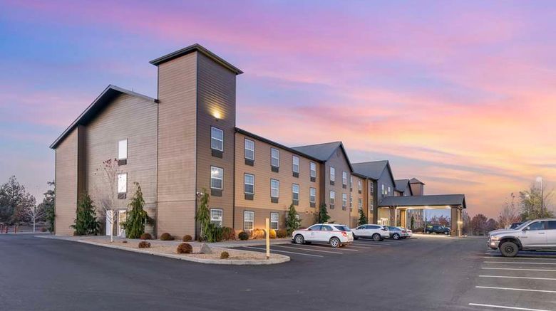 <b>Best Western Plus Bend North Exterior</b>. Images powered by <a href="https://iceportal.shijigroup.com/" title="IcePortal" target="_blank">IcePortal</a>.