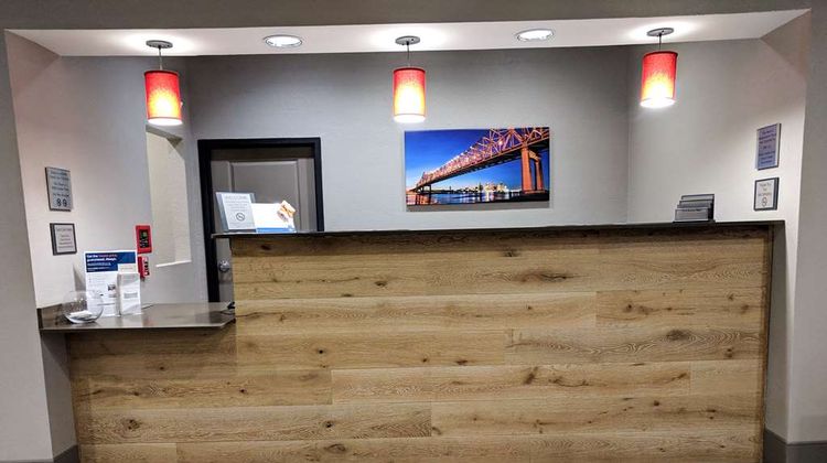 Comfort Inn & Suites Slidell Lobby