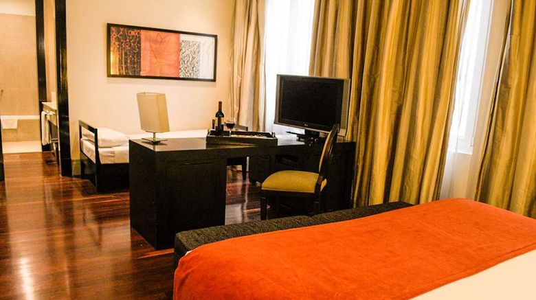 <b>Savoy Hotel Buenos Aires Suite</b>. Images powered by <a href="https://iceportal.shijigroup.com/" title="IcePortal" target="_blank">IcePortal</a>.