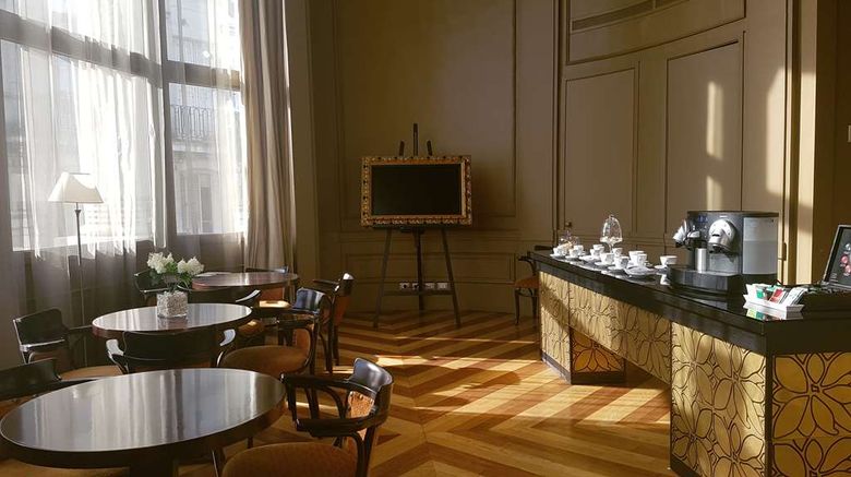 <b>Savoy Hotel Buenos Aires Restaurant</b>. Images powered by <a href="https://iceportal.shijigroup.com/" title="IcePortal" target="_blank">IcePortal</a>.
