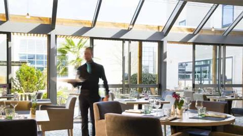 <b>Hotel Oceania Rennes Lobby</b>. Images powered by <a href="https://iceportal.shijigroup.com/" title="IcePortal" target="_blank">IcePortal</a>.