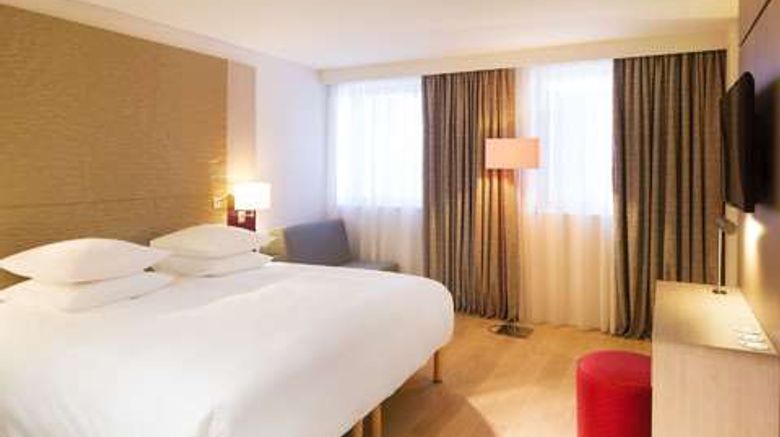<b>Hotel Oceania Rennes Room</b>. Images powered by <a href="https://iceportal.shijigroup.com/" title="IcePortal" target="_blank">IcePortal</a>.