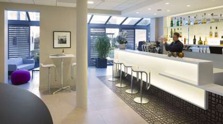 <b>Hotel Oceania Rennes Lobby</b>. Images powered by <a href="https://iceportal.shijigroup.com/" title="IcePortal" target="_blank">IcePortal</a>.