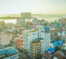 Sun & Moon Urban Hotel Exterior