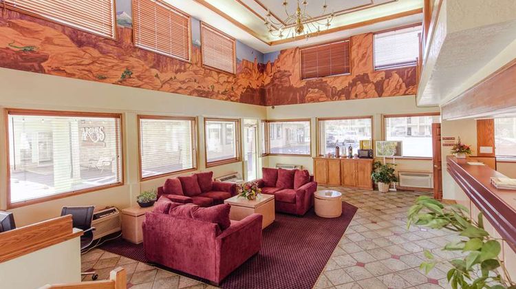 Hotel Moab Downtown Lobby