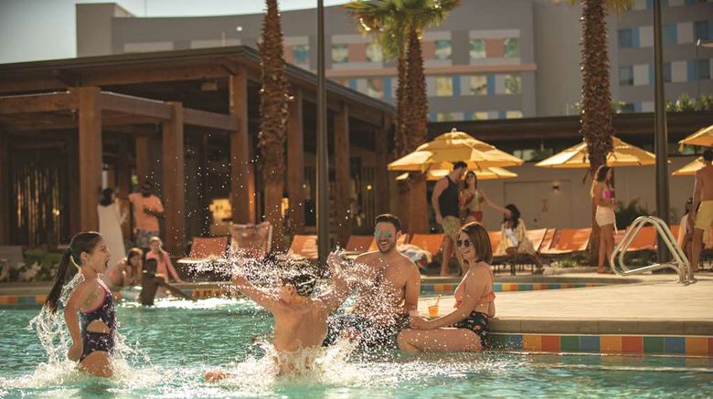<b>Dockside Inn and Suites Pool</b>. Images powered by <a href="https://iceportal.shijigroup.com/" title="IcePortal" target="_blank">IcePortal</a>.